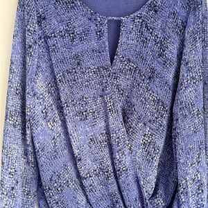 Elegant Vince Camuto Lilac Patterned Women's Top